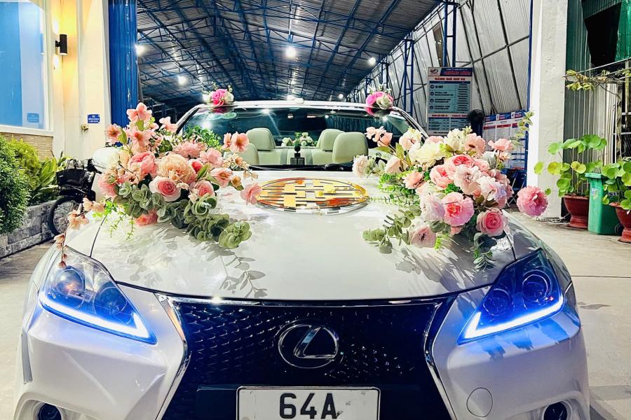 Xe Hoa Cưới Sang Trọng