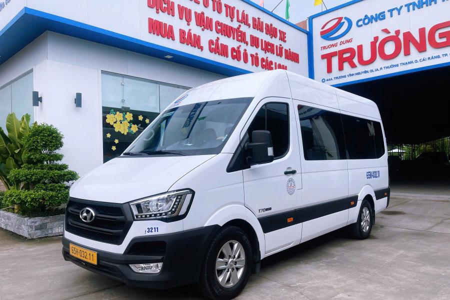 Xe Hyundai SOLATI 16 Chỗ