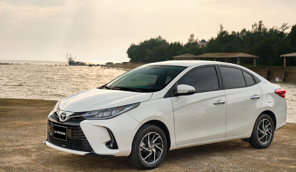 Xe Du Lịch 4 Chỗ