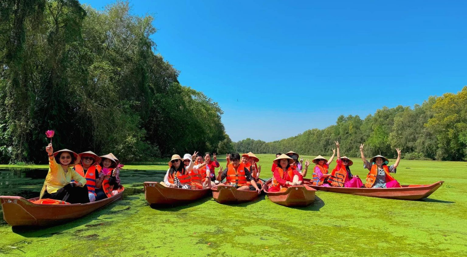 xe du lịch tại Cần Thơ