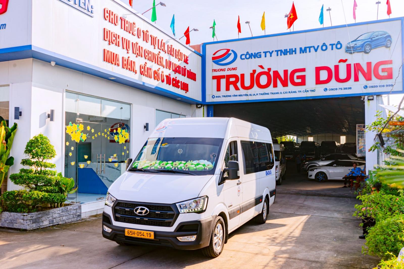 Thuê Xe 16 Chỗ Du Lịch