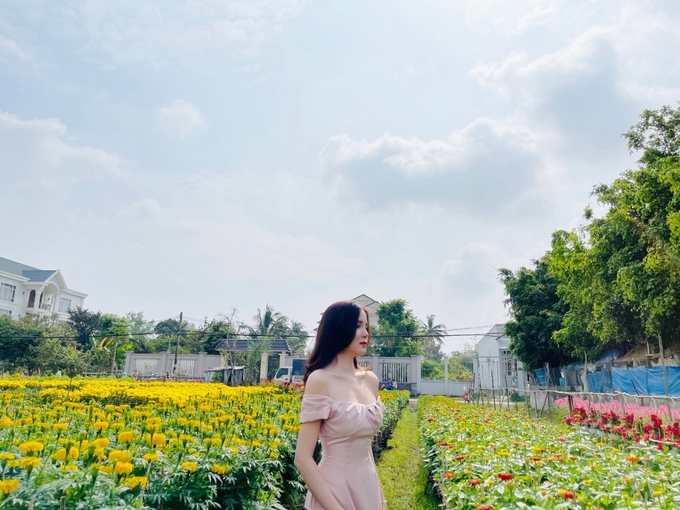 Làng hoa này cách không xa với trung tâm thành phố Cần Thơ, chỉ khoảng 3km Làng hoa này cách không xa với trung tâm thành phố Cần Thơ, chỉ khoảng 3km