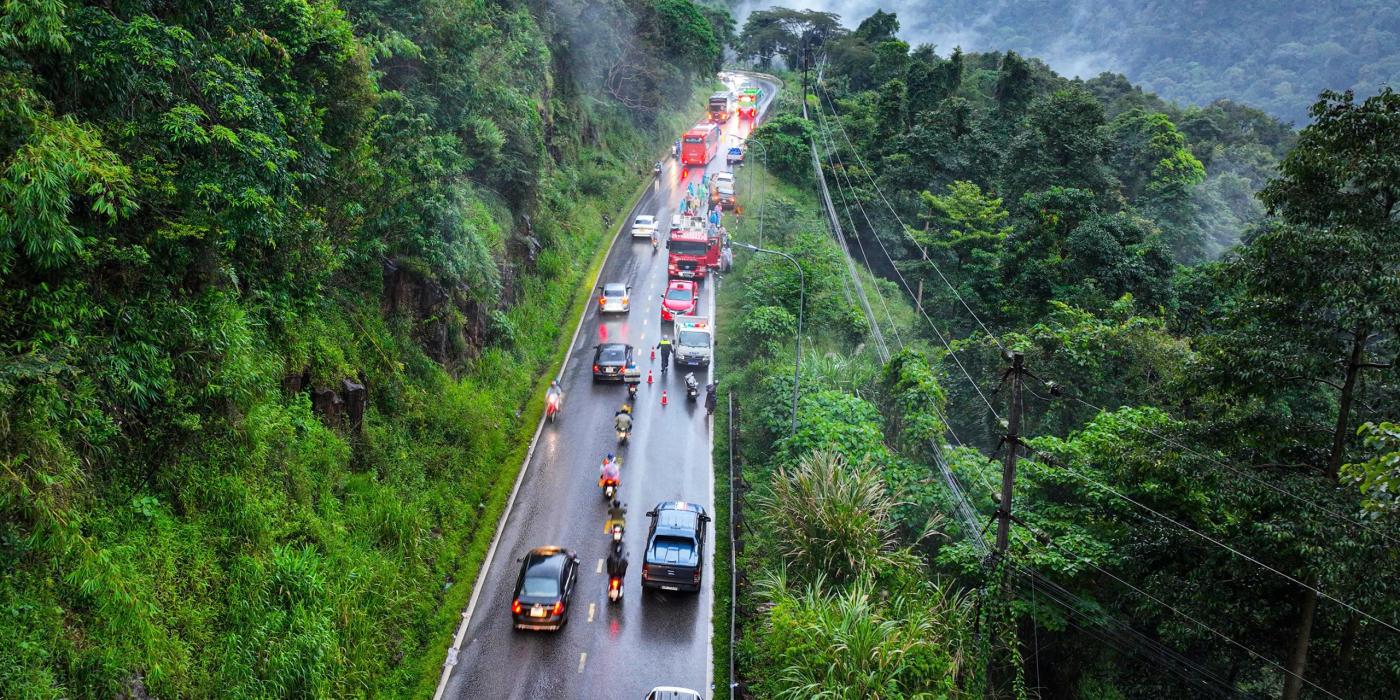 Cách Giữ Vững Tay Lái Khi Di Chuyển Đường Đèo, Đồi Núi – Bí Quyết Lái Xe An Toàn Không Thể Bỏ Qua
