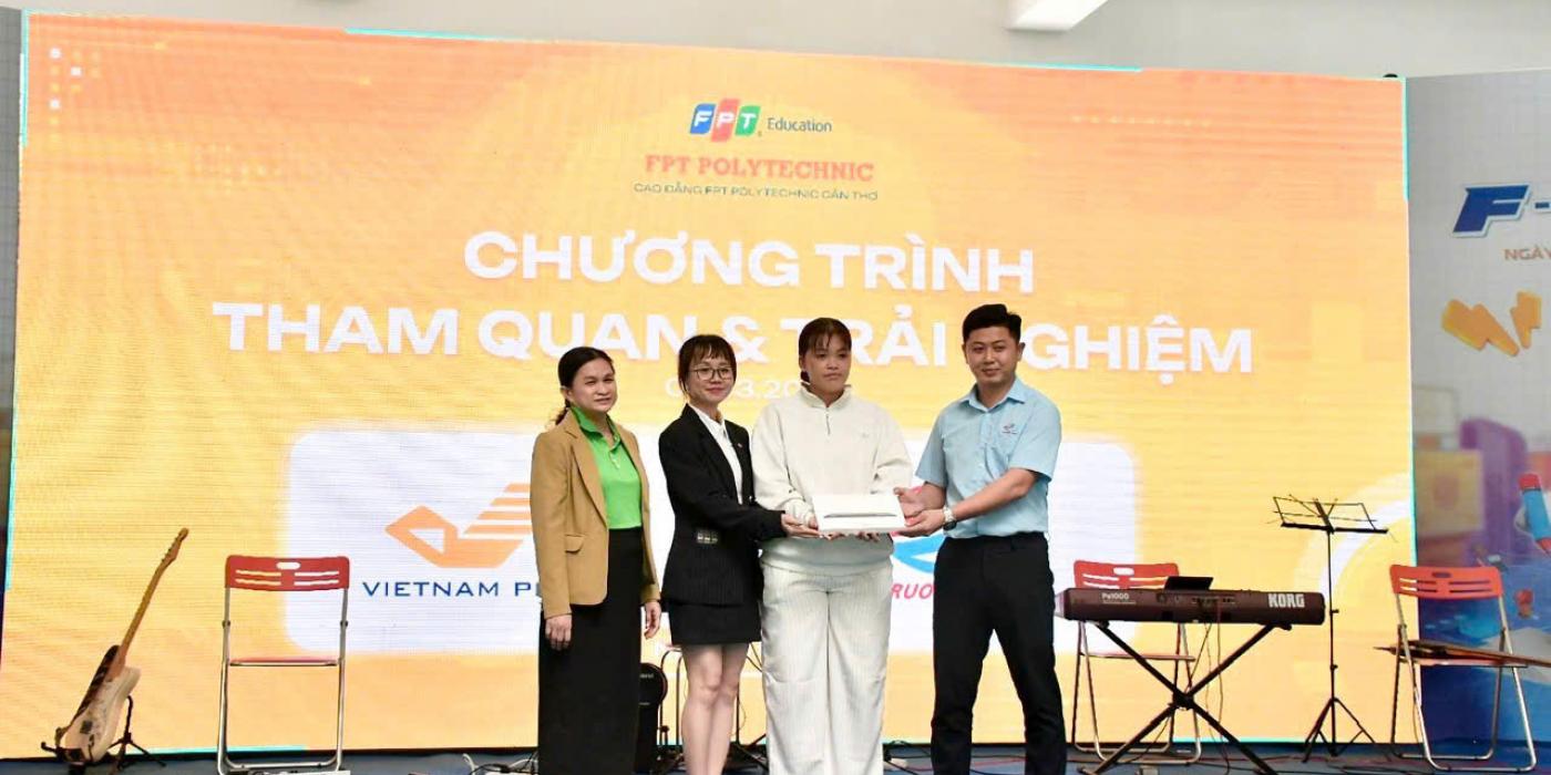 CÔNG TY Ô TÔ TRƯỜNG DŨNG – ĐỒNG HÀNH CÙNG TRƯỜNG CAO ĐẲNG FPT POLYTECHNIC TRONG NGÀY HỘI TUYỂN SINH 
