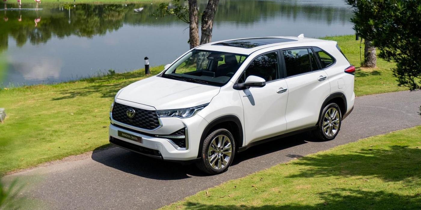 Vì sao khách hàng yêu thích thuê xe Innova cho chuyến du lịch gia đình?